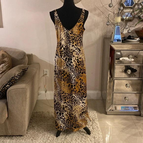 Diamond tea leopard print dress size small - Picture 3 of 5